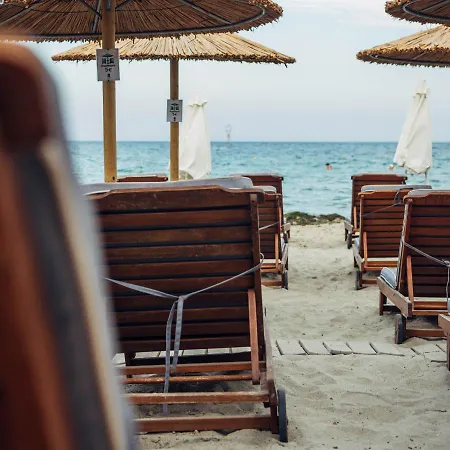 Ξενοδοχείο με διαμερίσματα Conte Cristo 3*