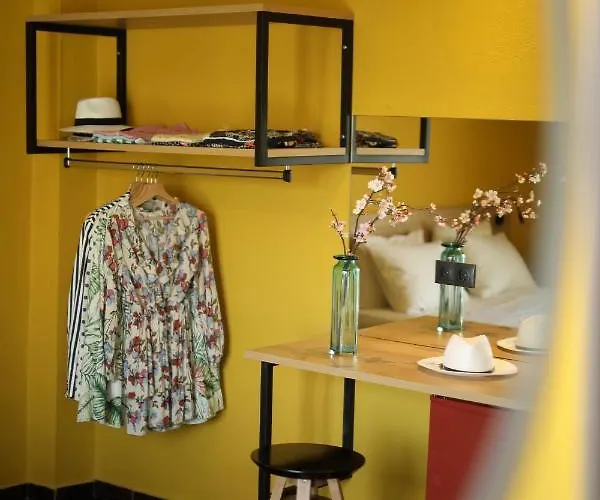 Conte Cristo Aparthotel 3*