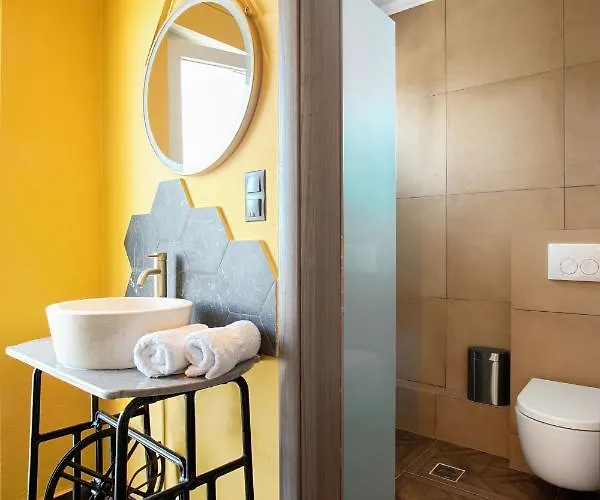 Conte Cristo 3* Paralía